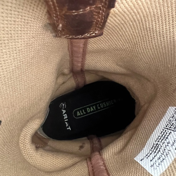 Ariat Tan Leather Cowboy Boots - Picture 5 of 6